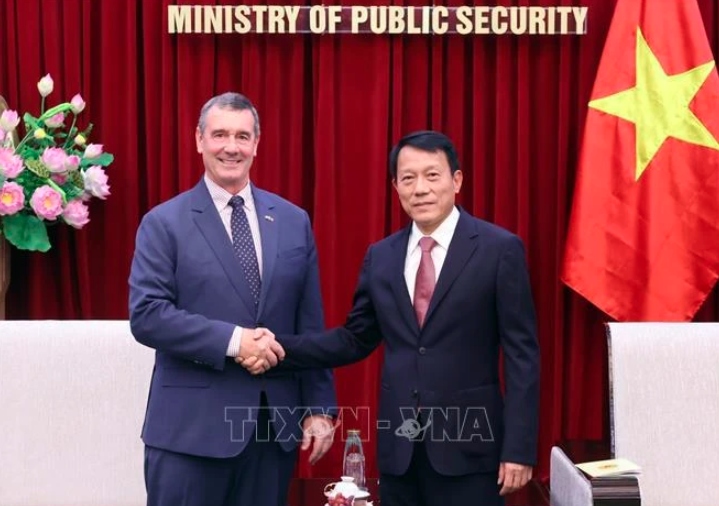 Vietnam, US boost aviation security cooperation